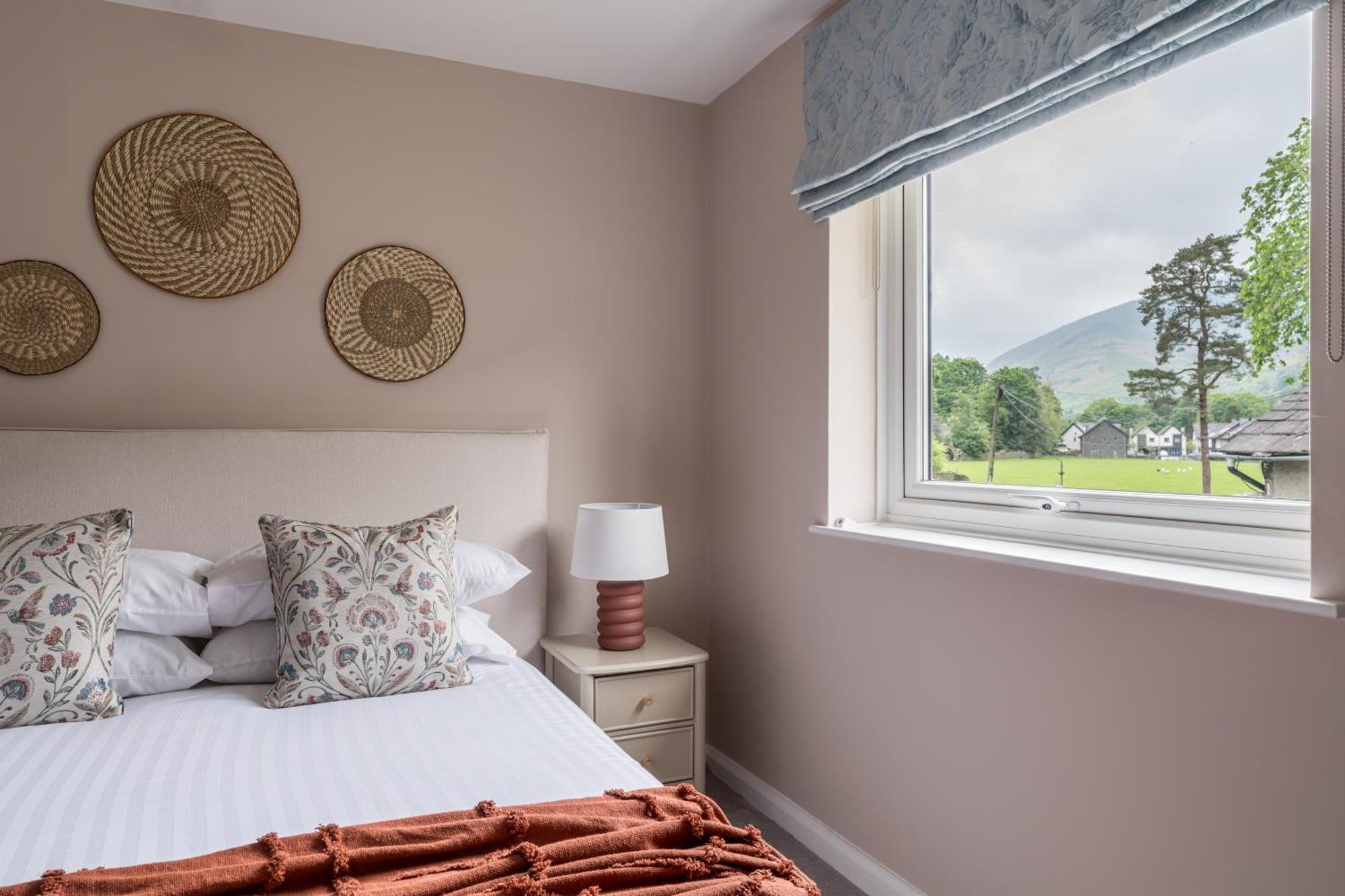 Oakbank-central * Grasmere